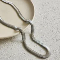 گردن بند ماری