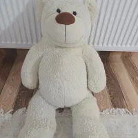 عروسک خرس سفید