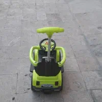 ماشین حمل کودک یا جامپی کار