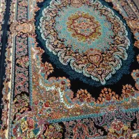 یک جفت فرش ۶ متری۷۰۰ شانه در حد نو،زمینه سرمه ای|فرش|اردبیل, |دیوار