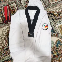 لباس تکواندو در حد خیلی نو سایز ۱ و کش مقاومتی نو