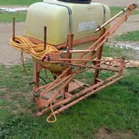 یک دستگاه سم پاش ۴۰۰لیتری