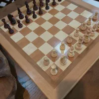 صفحه و مهره چوبی شطرنج  اعلا و قدیمی