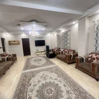 مبل ۹ نفره در حد با میز و عسلی