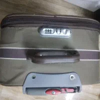 چمدان بزرگ|کیف، کفش، کمربند|اراک, |دیوار