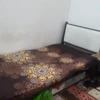 تخت فلزی یه نفره|تخت و سرویس خواب|قم, سراجه (۱۵ خرداد)|دیوار