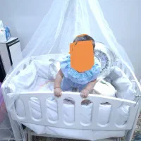 تخت کنار مادر مناسب برای سیسمونی