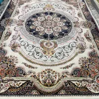 فرش ۹متری ۷۰۰شانه ۲۵۵۰تراکم،کلن ۲ماه پهن شده