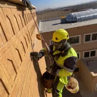 کار در ارتفاع با طناب پیچ و رولپلاک نانو و آببندی