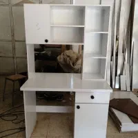ساخت انواع میز تحریر ومیز اداری و کانتر و.. .