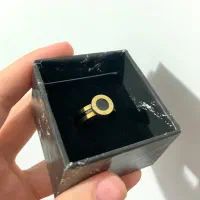 دو عدد انگشتر کاملا نو جعبه دار استیل رنگ ثابت|جواهرات|نظرآباد, شهرک فرهنگیان|دیوار