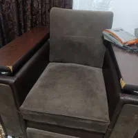 مبل قهوه ای به همراه میز|مبلمان خانگی و میز عسلی|رشت, سلیمانداراب|دیوار