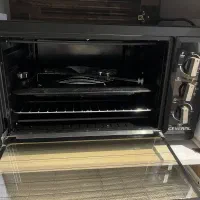 توستر تمیز و در حد نو مارک جنرال