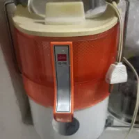 چرخ گوشت و آبمیوه گیری چای ساز سرخ کن|آبمیوه‌گیر و آب‌مرکبات‌گیر|تهران, مینای جنوبی|دیوار