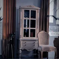 یک عدد بوفه دکوری یا گنجه