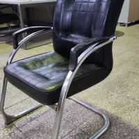 صندلی چرم اداری پایه فلزی|مبلمان اداری|رشت, لاکان شهر|دیوار