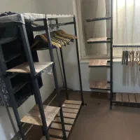 رگال لباس و آیینه قدی