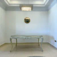 میزنهار خوری ۶ نفره در حد نو بدون صندلی