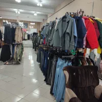 به یک خانم فروشنده و ژورنال کار نیازمندیم