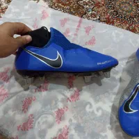 کفش استوک فوتبال میخی چمن اصلی|کیف، کفش، کمربند|تهران, اسکندری|دیوار