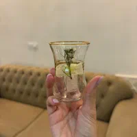 لیوان کمرباریک برای بله برون