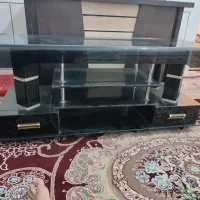 میز تلویزیون شیشه ای