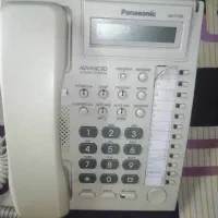 تعدادی گوشی تلفن و فاکس