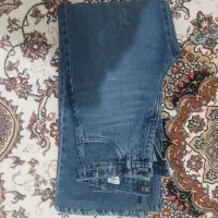 شلوار لی بگ دوبار پوشیده شده
