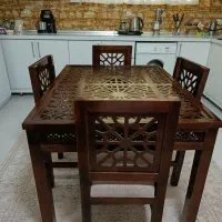 مبل و میز ناهار خوری چهار نفره طرح سنتی