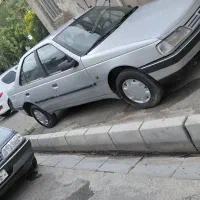 پژو ۴۰۵ و وانت و مزدا