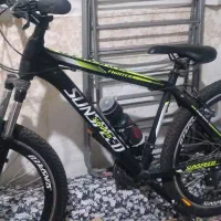 یک عدد دوچرخه تمیز و سالم 26 نو به فروش میرسد