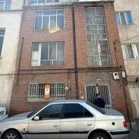 ۱۱۳ متر کلنگی بر ۶ خیابان معلم