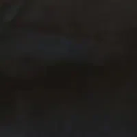 چادر مشکی براق فکر کنم دانشجوییه