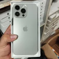 اپل iPhone 15 Pro Max با حافظهٔ ۲۵۶ گیگابایت