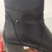 نیم بوت برند نیکلاس چرم اصل شماره 36 تا36/5  صندل