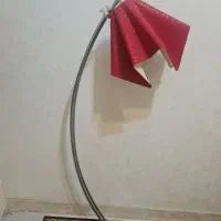 یک عدد آباژور  ایستاده