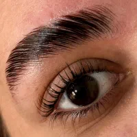 اکستنشن مژه، لیفت و لمینت مژه و ابرو قیمت مناسب|خدمات آرایشگری و زیبایی|اصفهان, ملک‌شهر|دیوار