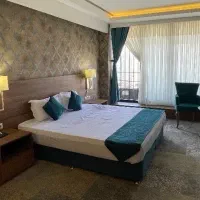 تور مشهد هوایی و قطار و اتوبوس (اقساطی)|تور و چارتر|قم, دورشهر|دیوار