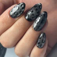 استخدام ناخنکار حرفه ای