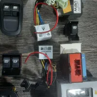 شیشه اتومبیل ۱۳۳|قطعات یدکی و لوازم جانبی|شیراز, عادل آباد|دیوار