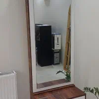 آینه قدی با پاتختی