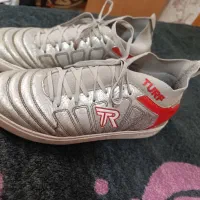 کفش فوتسال نو و در حد نو سایز ۴۲و ۴۳|کیف، کفش، کمربند|زاهدان, |دیوار