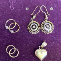 گوشواره و پلاک قلب طلا