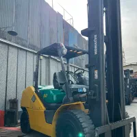 لیفتراک ۵ تن کوماتسو مدل ۲۰۱۷ دیزل در حد