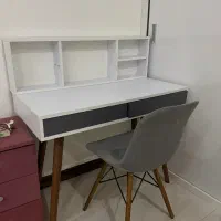 میز تحریر و صندلی