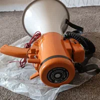 بلندگوی کار