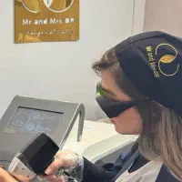 «تجربه خاص، مطمئن و بی‌نظیر با لیزر موهای زائد