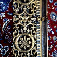 کتیبه،رنگ مشکی طلایی بسیار شیک و سالم