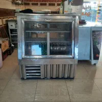 یخجال ویترینی