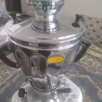 سماور تمیز استفاده نشده یکبار آب ریخته شده